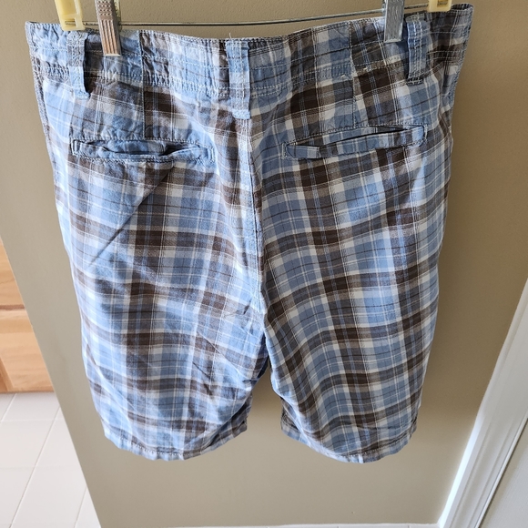 Aeropostale Relaxed Plaid Bermuda Shorts Size 36 Waist - Picture 2 of 5